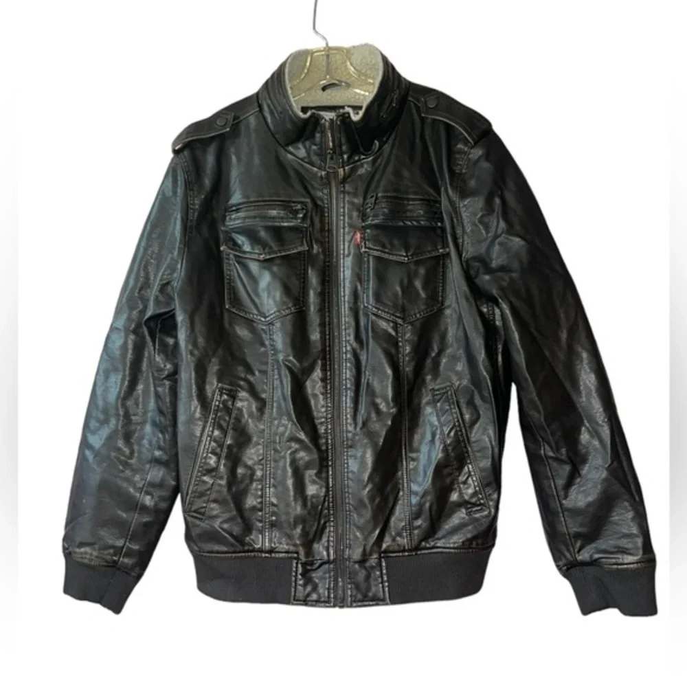 Levi’s jacket size medium men